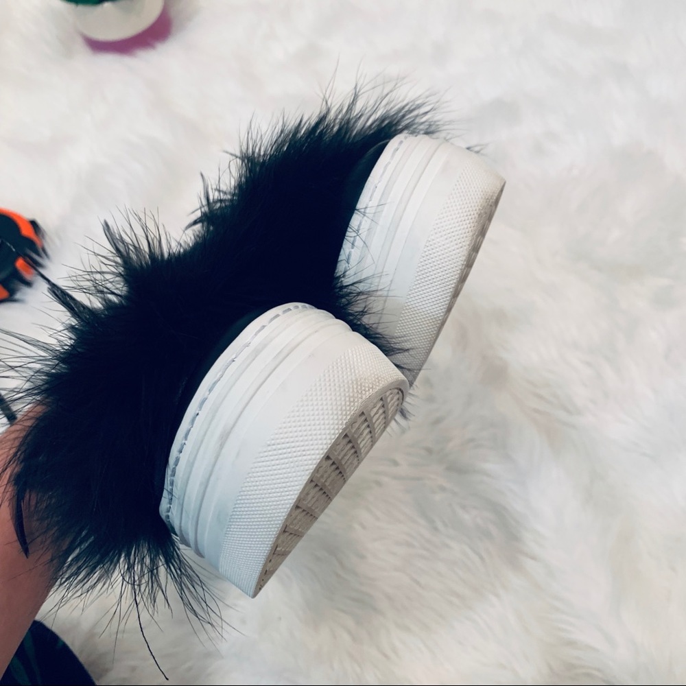 Here/Now Leather Black Feather Fox Fur Slip Ons - Picture 2 of 8